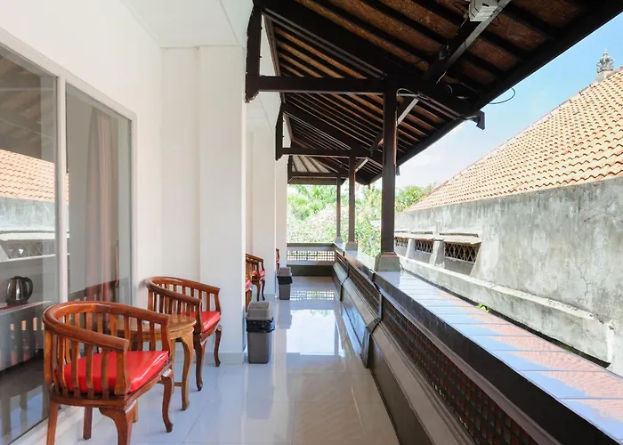 Отель Urbanview Rasa Sayang Tanjung Benoa Bali Kuta Selatan